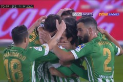 奥萨苏纳新星穆尼奥斯远射破门，西甲赛场力挽狂澜1比1战平